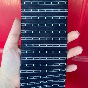 Tommy Hilfiger Men's Tie Blue Red Rectangles Black Tie Wedding Business Office